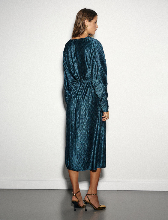 платье миди с сатиновым блеском - цена, описание и отзывы - фото №4