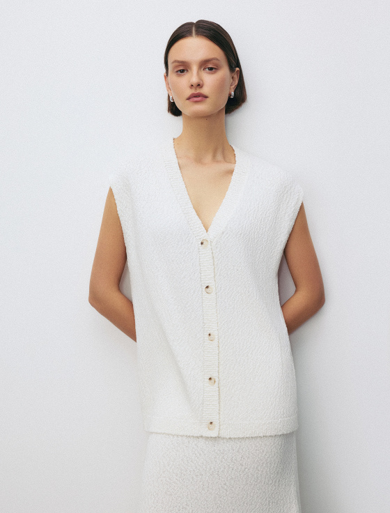 жилет из пряжи букле - цена, описание и отзывы - фото №3