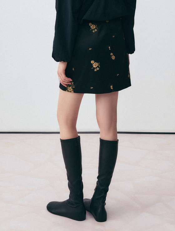 юбка мини с цветочной вышивкой - цена, описание и отзывы - фото №4