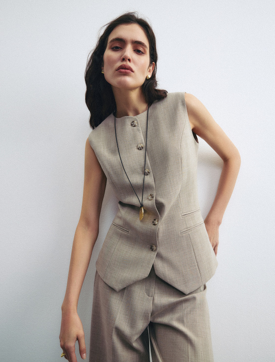 жилет из виксозы - цена, описание и отзывы - фото №2