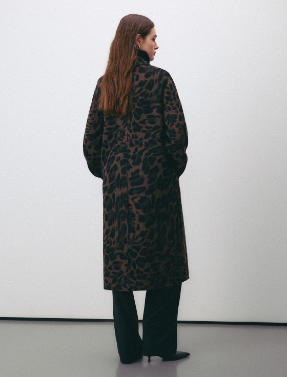 пальто из 100% шерсти с анималистичным принтом - цена, описание и отзывы - фото №5