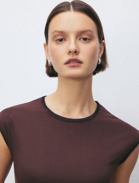 футболка из вискозы с декоративной вышивкой - цена, описание и отзывы - фото №7