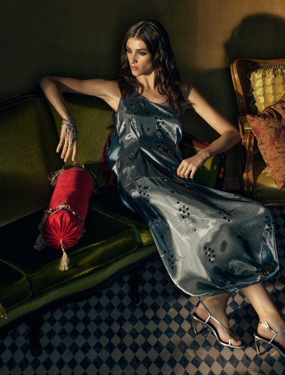 топ из вискозы с пайетками - цена, описание и отзывы - фото №2